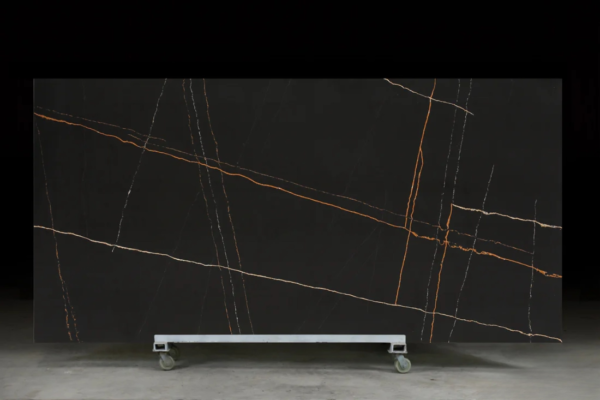 Calacatta Black Quartz 118